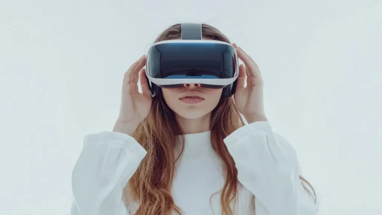 Joueur équipé d'un casque de réalité virtuelle