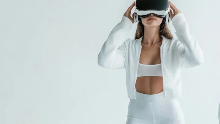 Joueur équipé d'un casque de réalité virtuelle