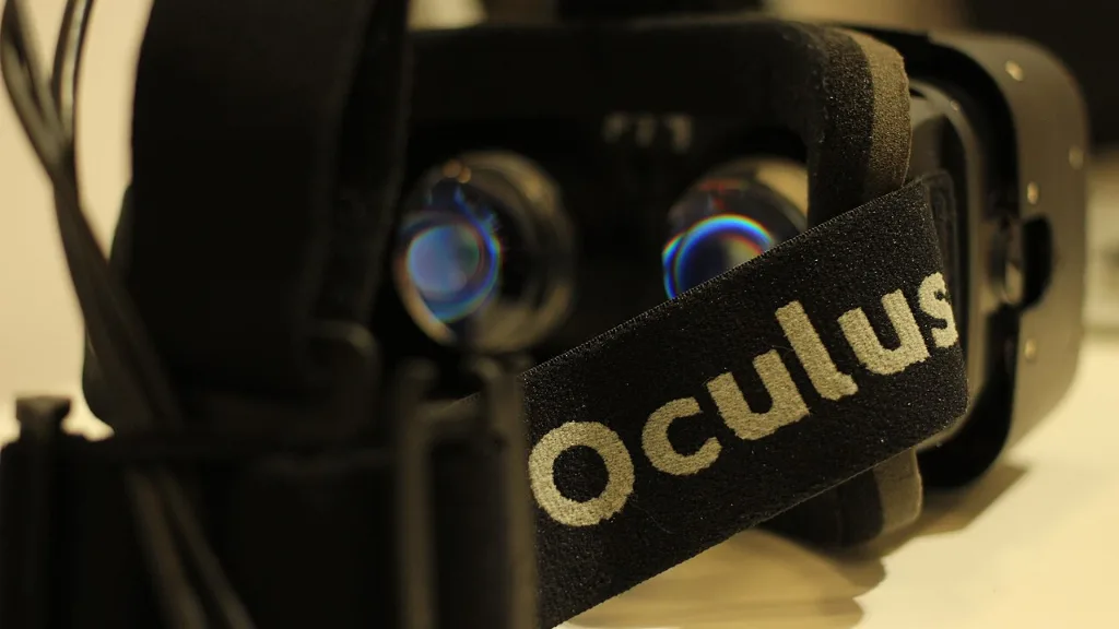 Joueur équipé d'un casque de réalité virtuelle