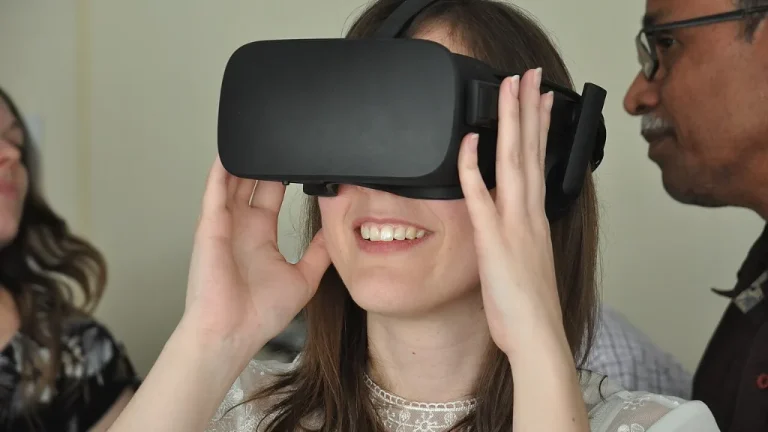 Casque de réalité virtuelle