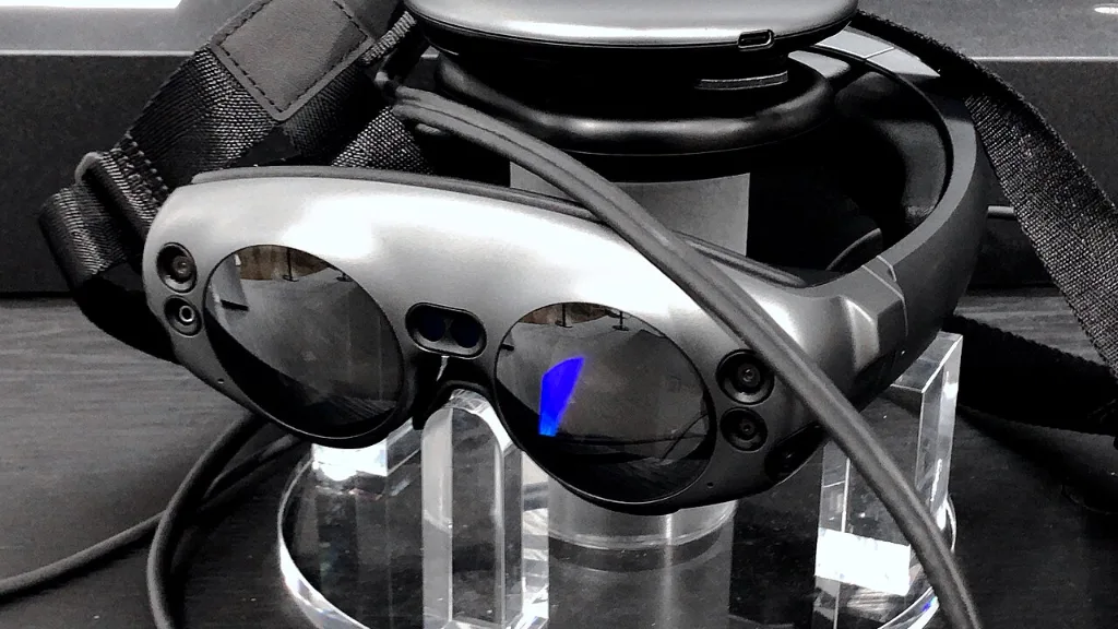 Joueur équipé d'un casque de réalité virtuelle