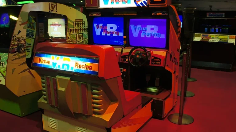 Joueur équipé d'un casque de réalité virtuelle