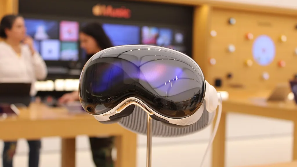 Joueur équipé d'un casque de réalité virtuelle